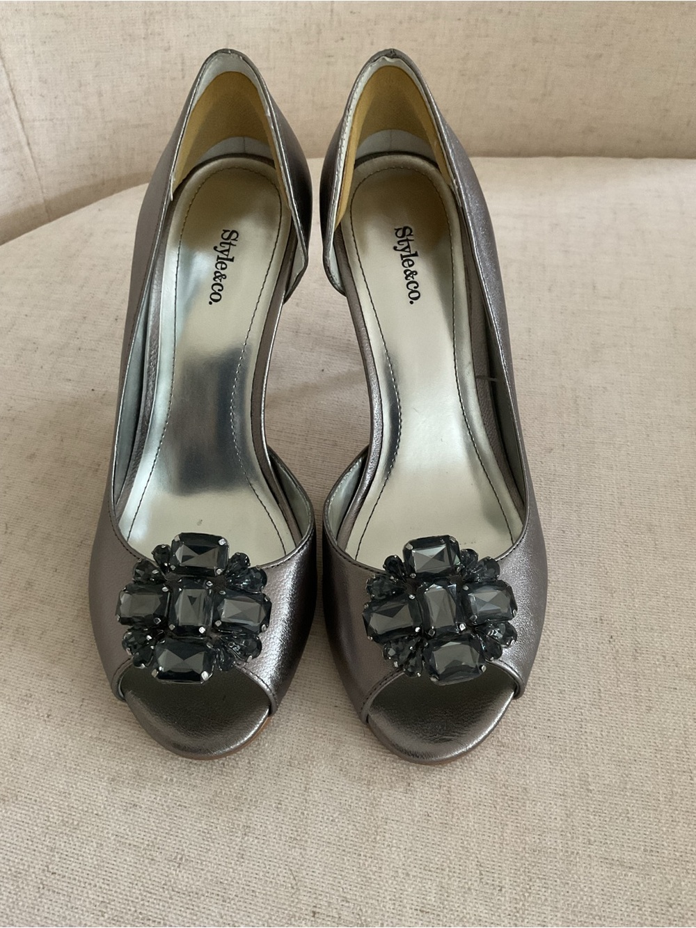 Endora d'Orsay Pumps in Metallic Pewter Leather and jewel embellishment